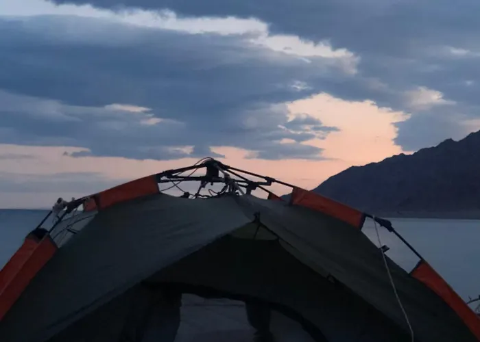 Palm Valley Camp *